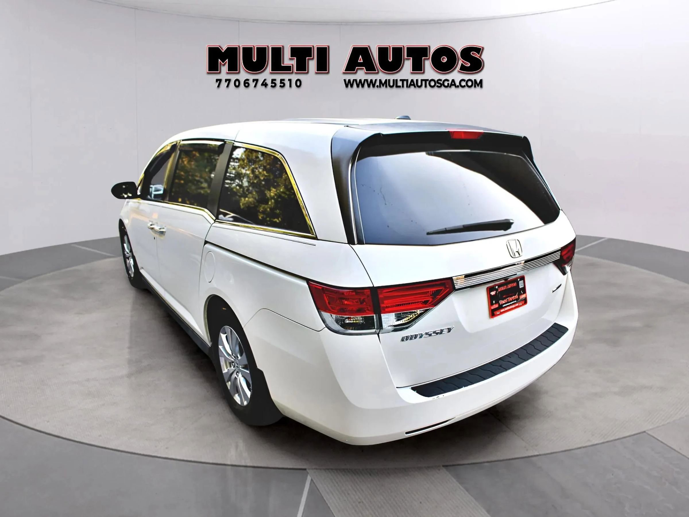 Used 2016 Honda Odyssey SE image 6