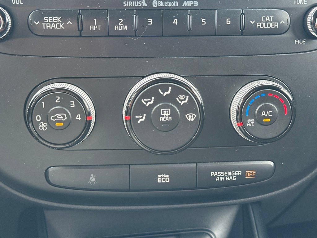 Used 2015 Kia Soul FWD image 23