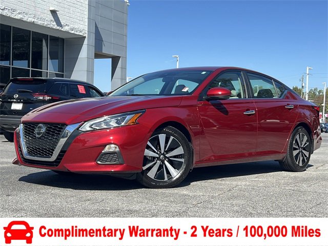 Used 2022 Nissan Altima 2.5 SV w/ SV Premium Package