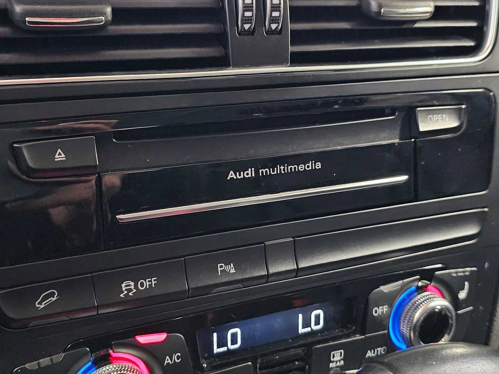 Used 2016 Audi Q5 2.0T Premium Plus w/ Technology Package AWD/4WD image 28