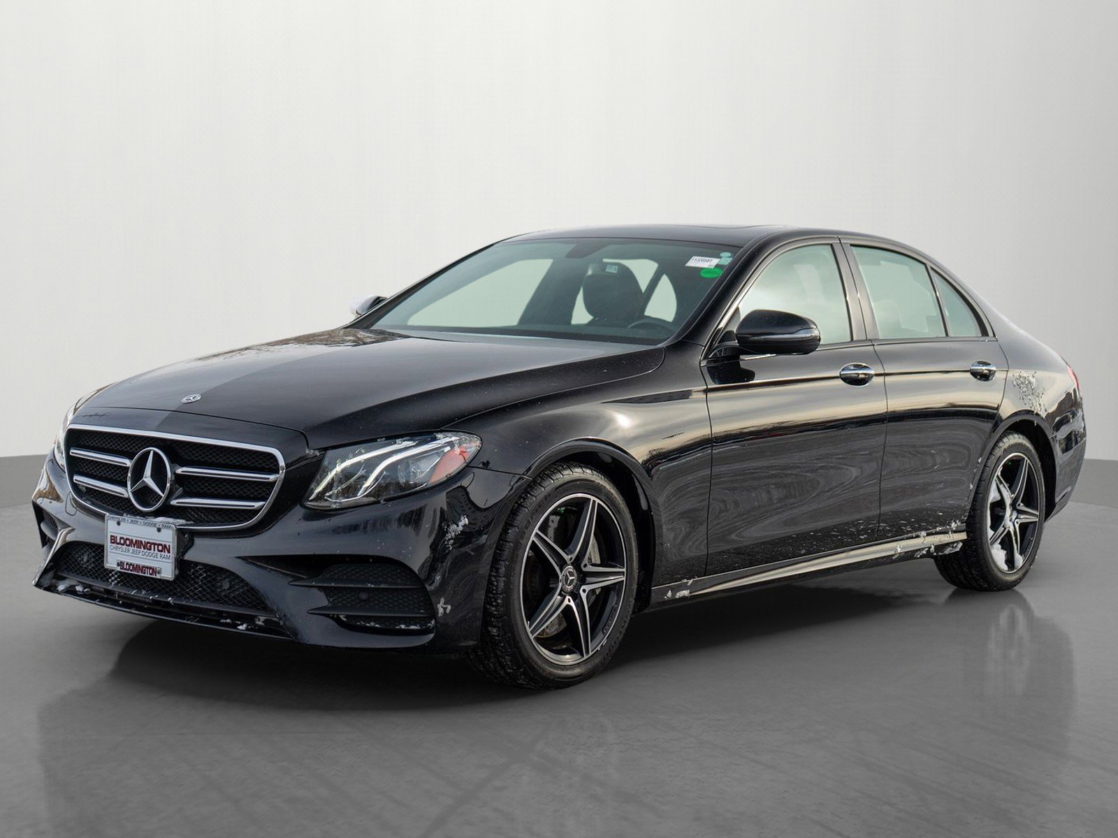 Used 2019 Mercedes-Benz E 300 4MATIC image 3