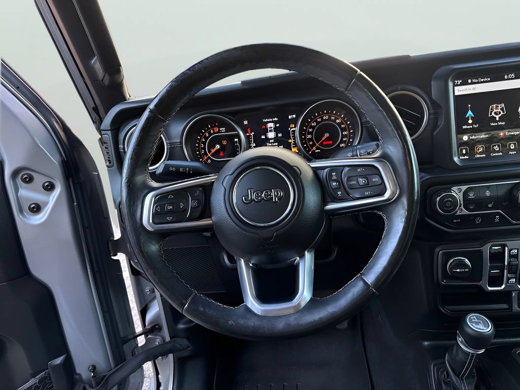 Used 2020 Jeep Gladiator Overland w/ Dual Top Group AWD/4WD image 22