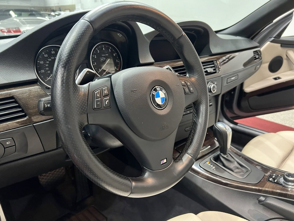 Used 2013 BMW 335i Convertible image 68