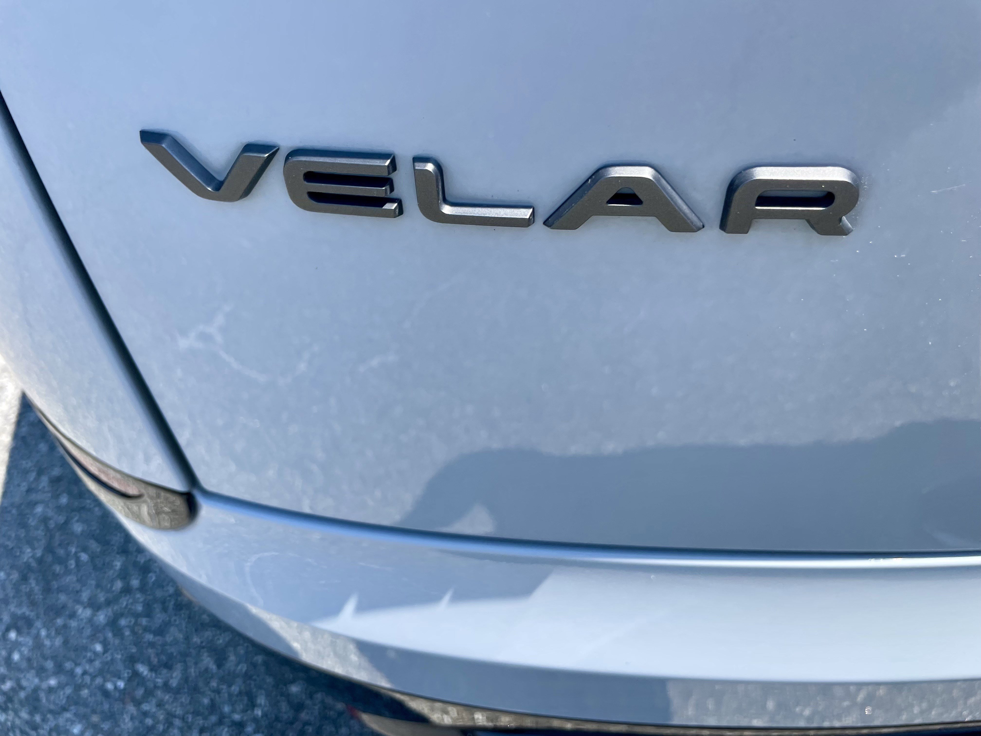 Certified 2025 Land Rover Range Rover Velar Dynamic SE AWD/4WD image 33