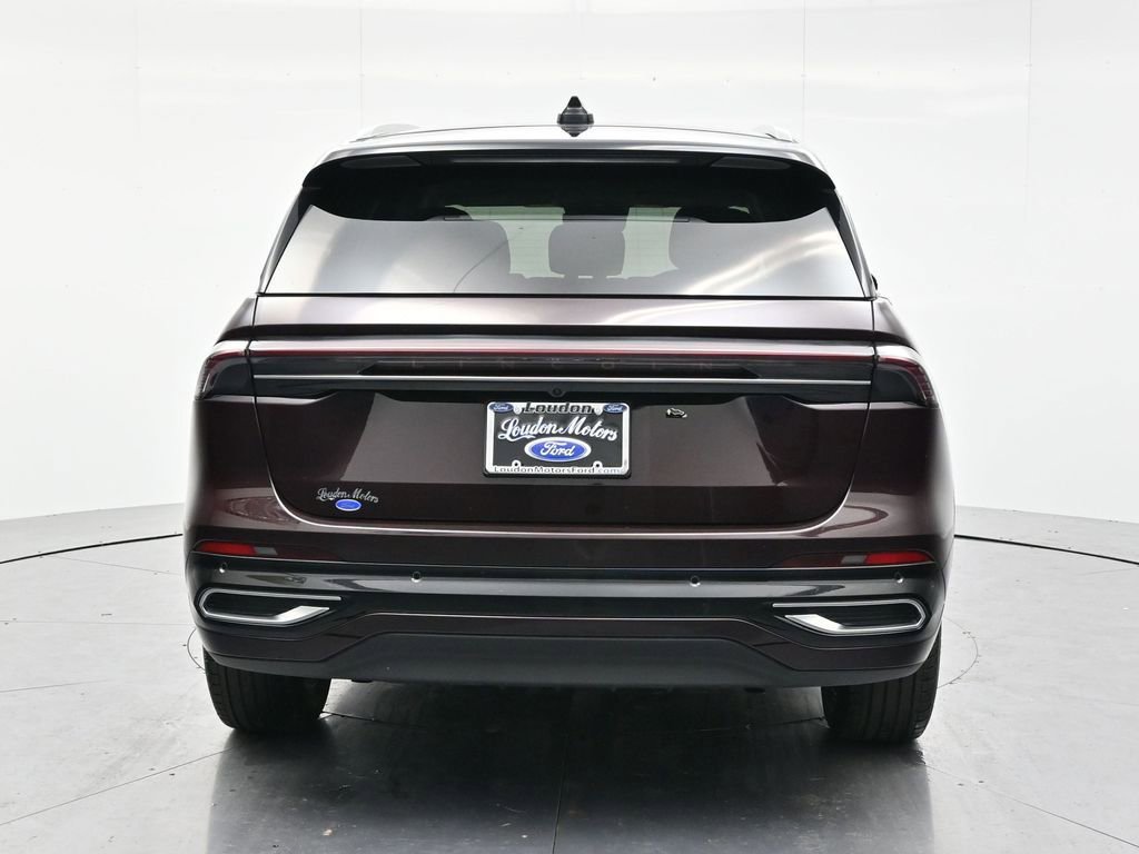 Used 2025 Lincoln Nautilus Reserve AWD/4WD image 6
