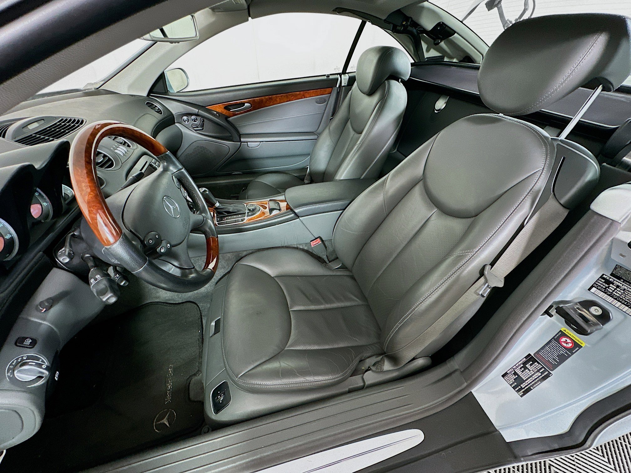 Used 2005 Mercedes-Benz SL 500 image 13