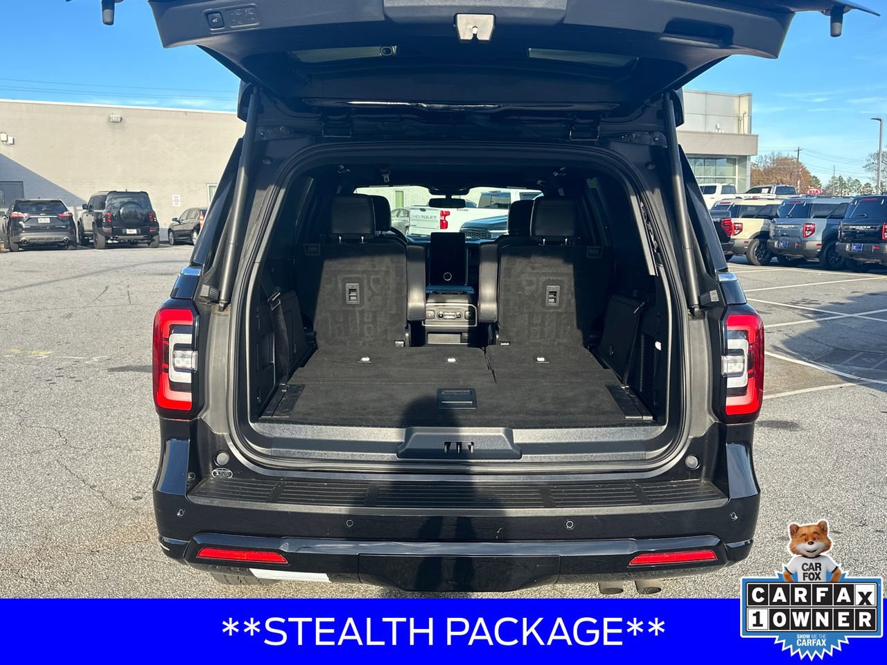 Used 2022 Ford Expedition Limited image 18