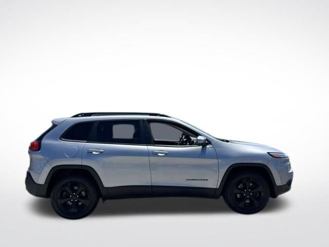 Used 2017 Jeep Cherokee High Altitude AWD/4WD image 18