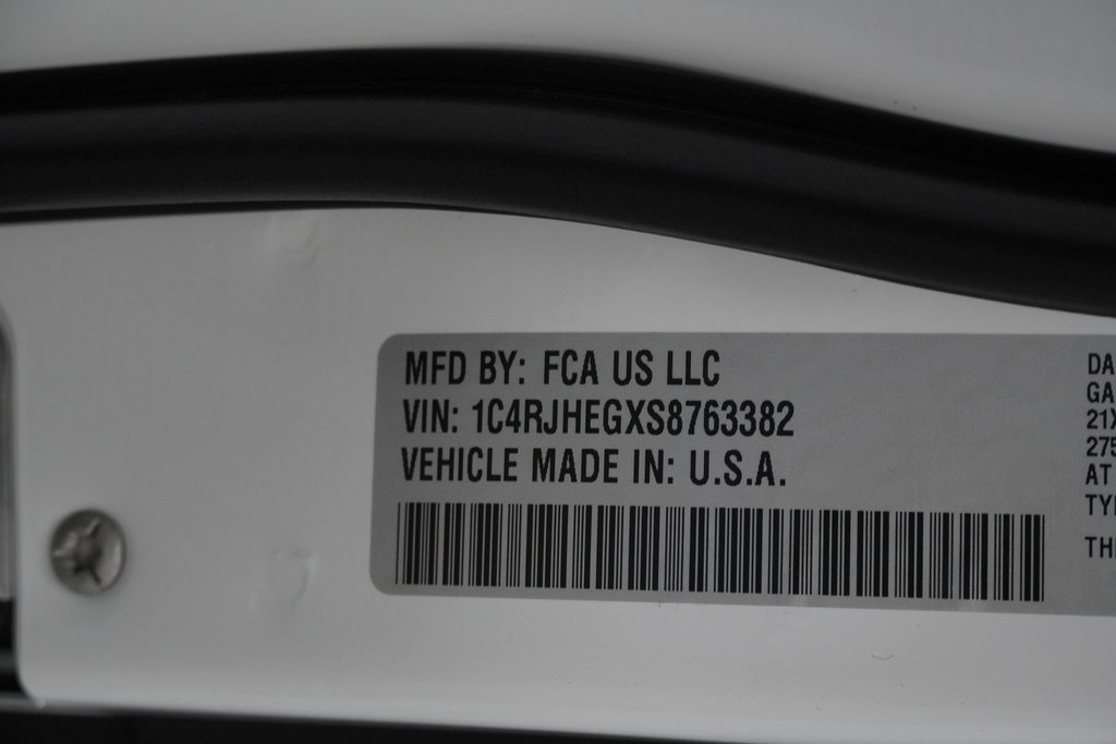 New 2025 Jeep Grand Cherokee Summit w/ Obsidian Package image 40