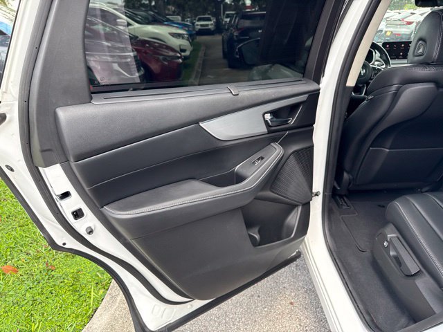 Used 2023 Acura MDX w/ Technology Package FWD image 24