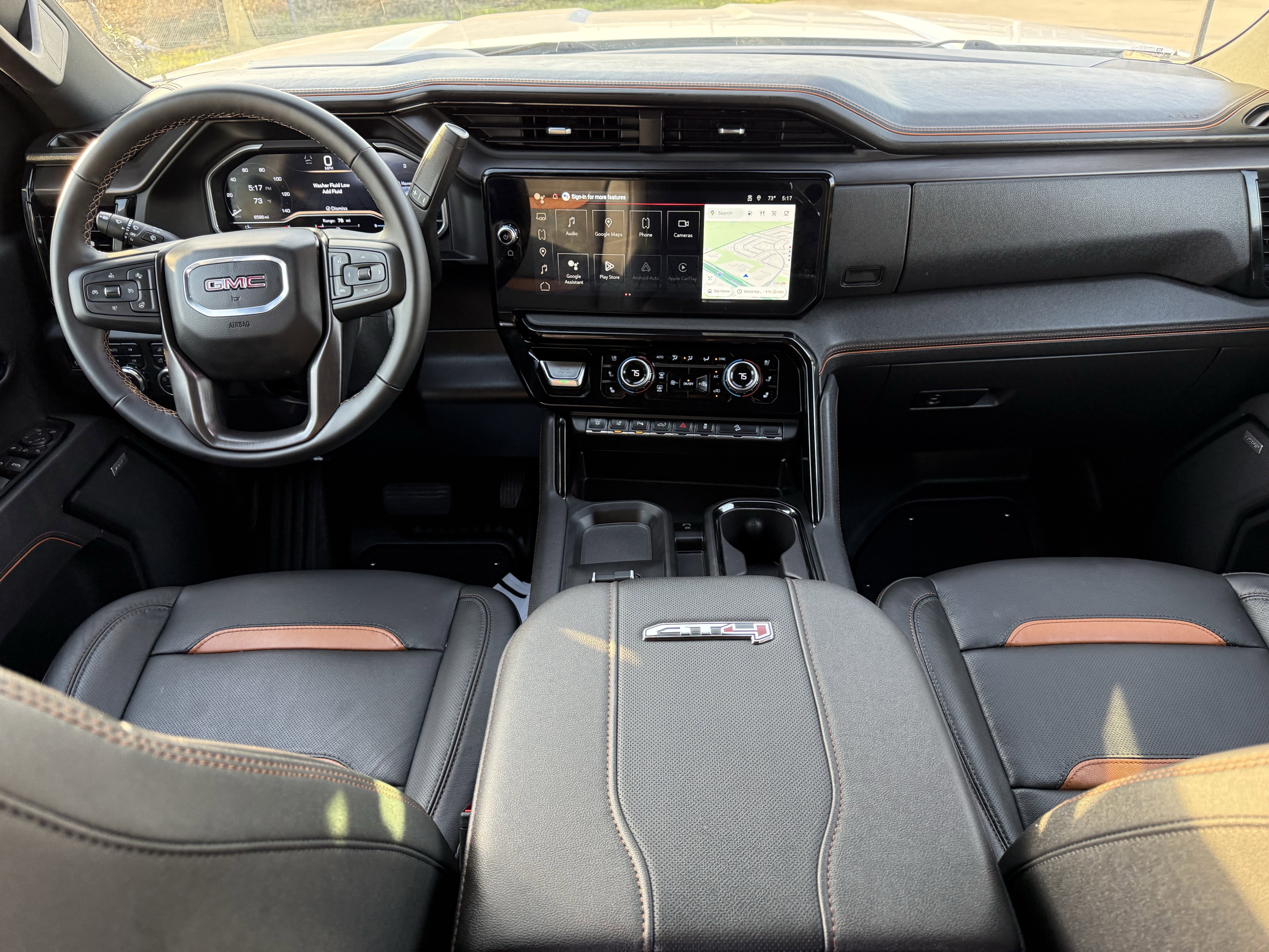 Used 2025 GMC Sierra 2500 AT4 image 10