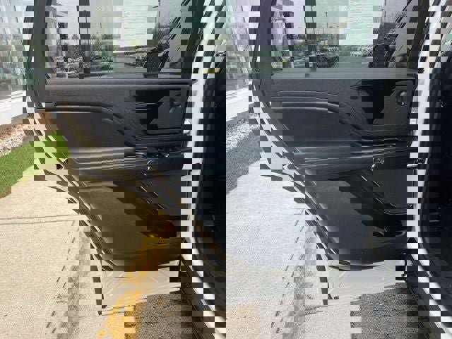 Used 2025 Lincoln Aviator AWD w/ Jet Appearance Package image 18