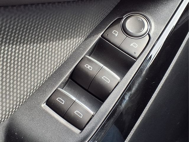New 2026 Chevrolet Equinox RS w/ Safety and Technology Package FWD image 17