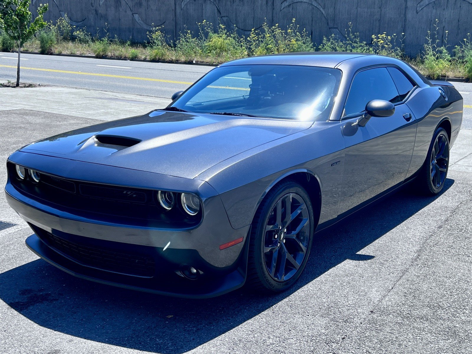 Used 2019 Dodge Challenger R/T w/ Driver Convenience Group RWD image 10