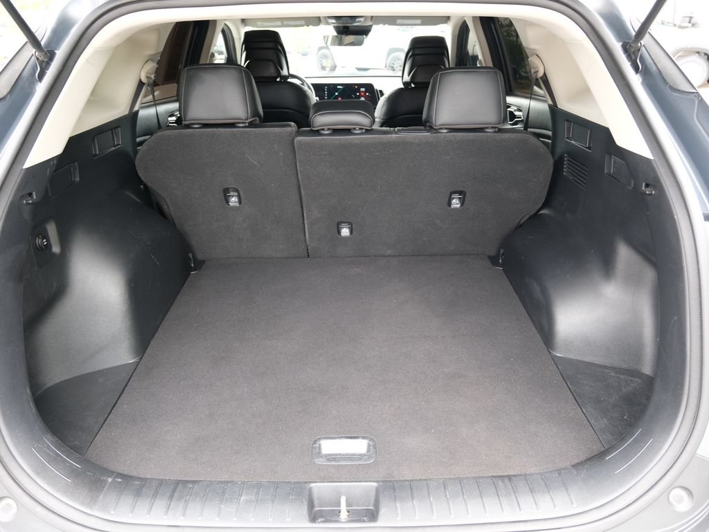 Used 2024 Kia Sportage EX FWD image 33