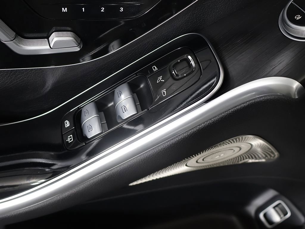 Used 2023 Mercedes-Benz S 500 4MATIC w/ AMG Line image 41