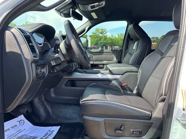 New 2026 RAM 4500 4x4 Crew Cab DRW w/ Laramie Trim Package image 13