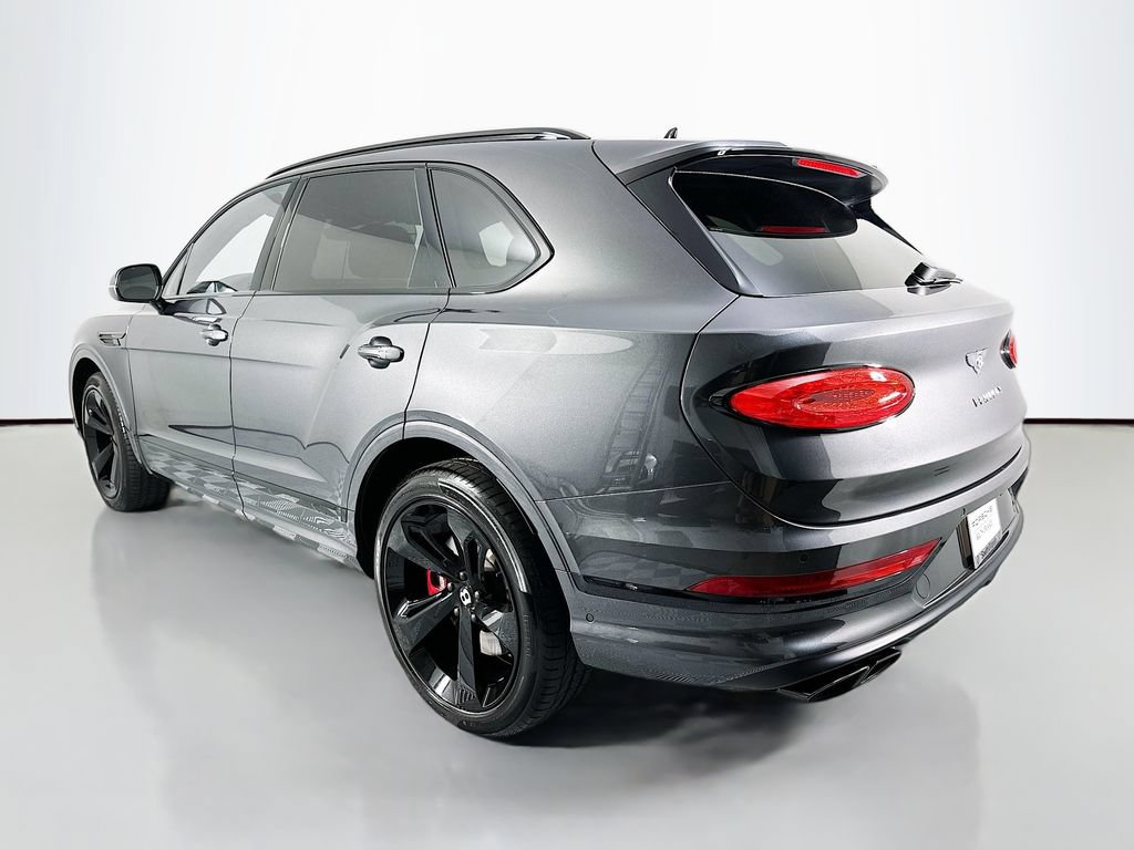 Used 2023 Bentley Bentayga AWD/4WD image 3