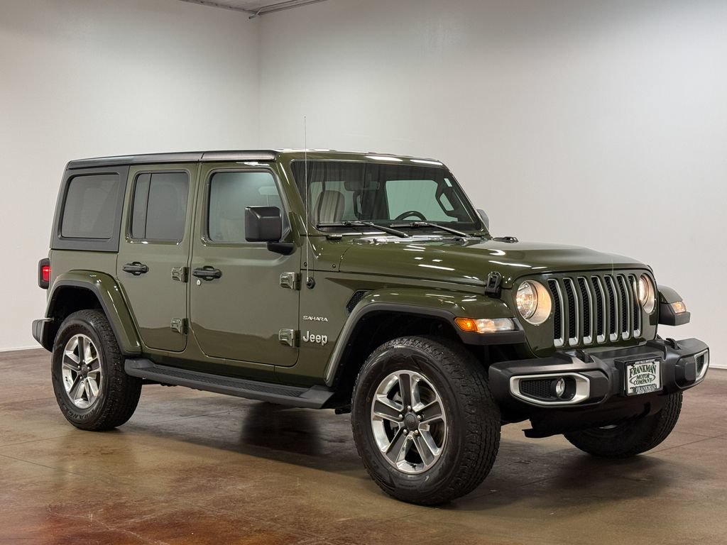 Used 2023 Jeep Wrangler Unlimited Sahara w/ Dual Top Group AWD/4WD image 22