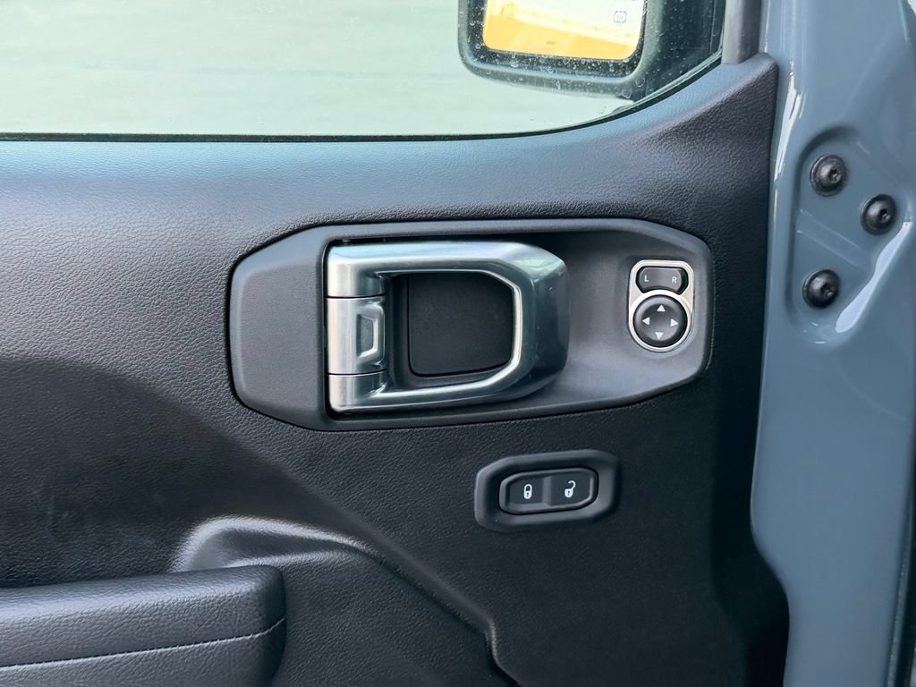 New 2026 Jeep Gladiator Sport AWD/4WD image 13