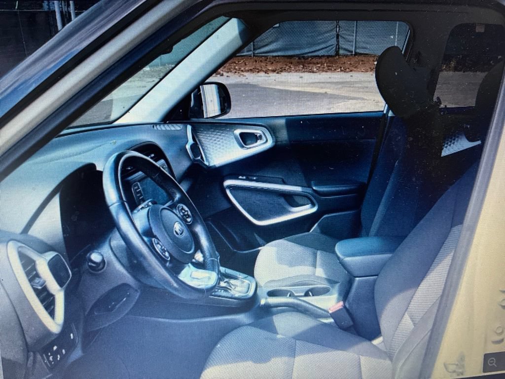 Used 2021 Kia Soul X-Line FWD image 7