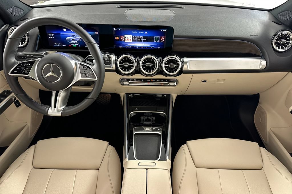 Certified 2025 Mercedes-Benz EQB 250+ image 17