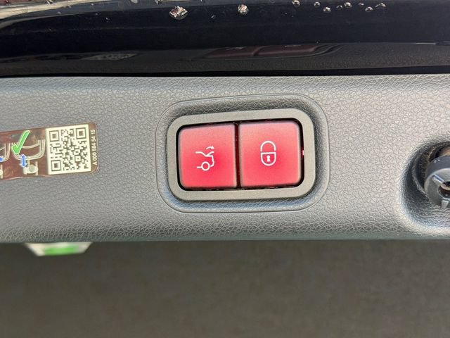 Used 2023 Mercedes-Benz E 450 4MATIC Sedan image 16