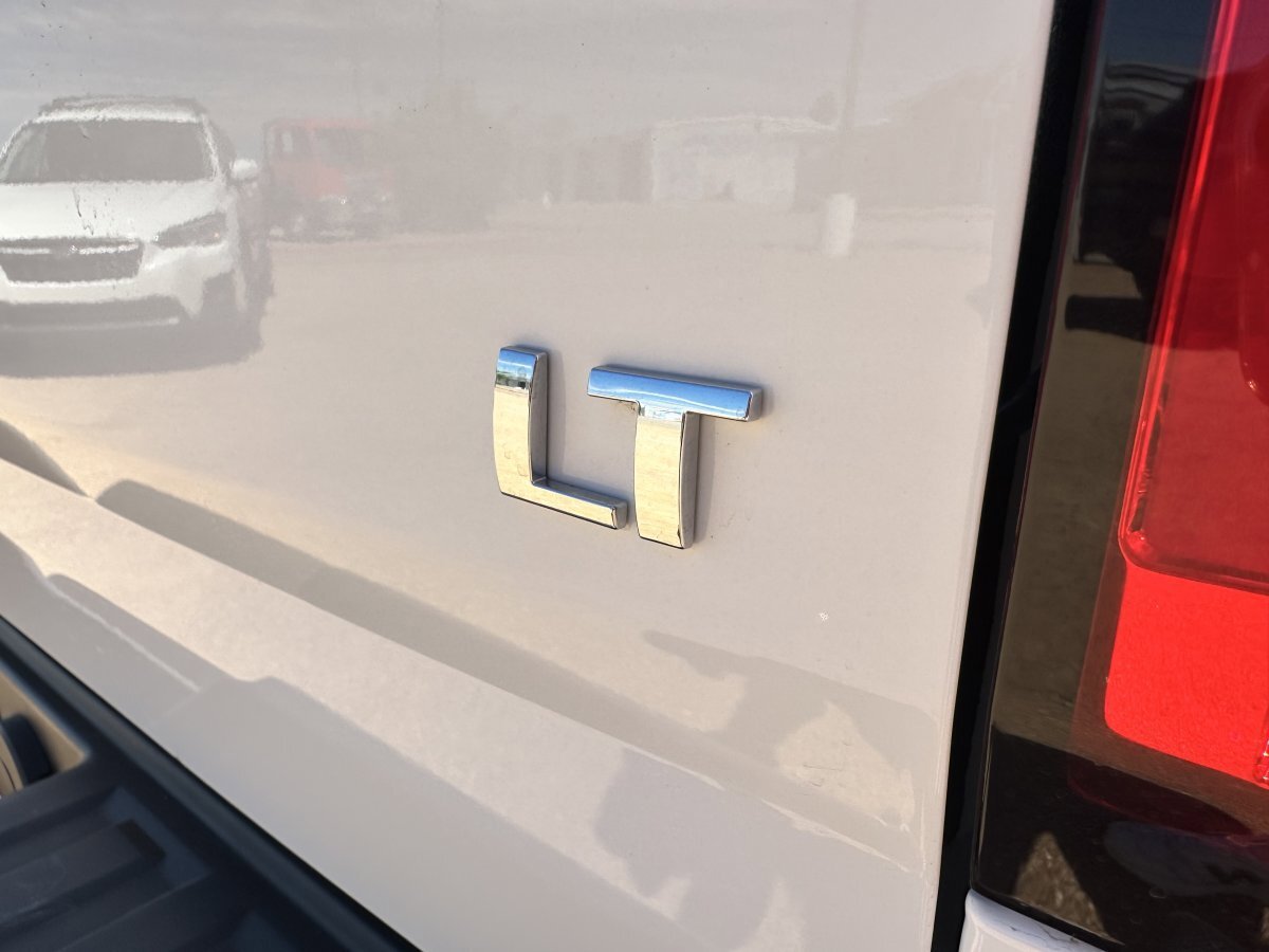 Used 2019 Chevrolet Colorado LT w/ LT Convenience Package AWD/4WD image 13