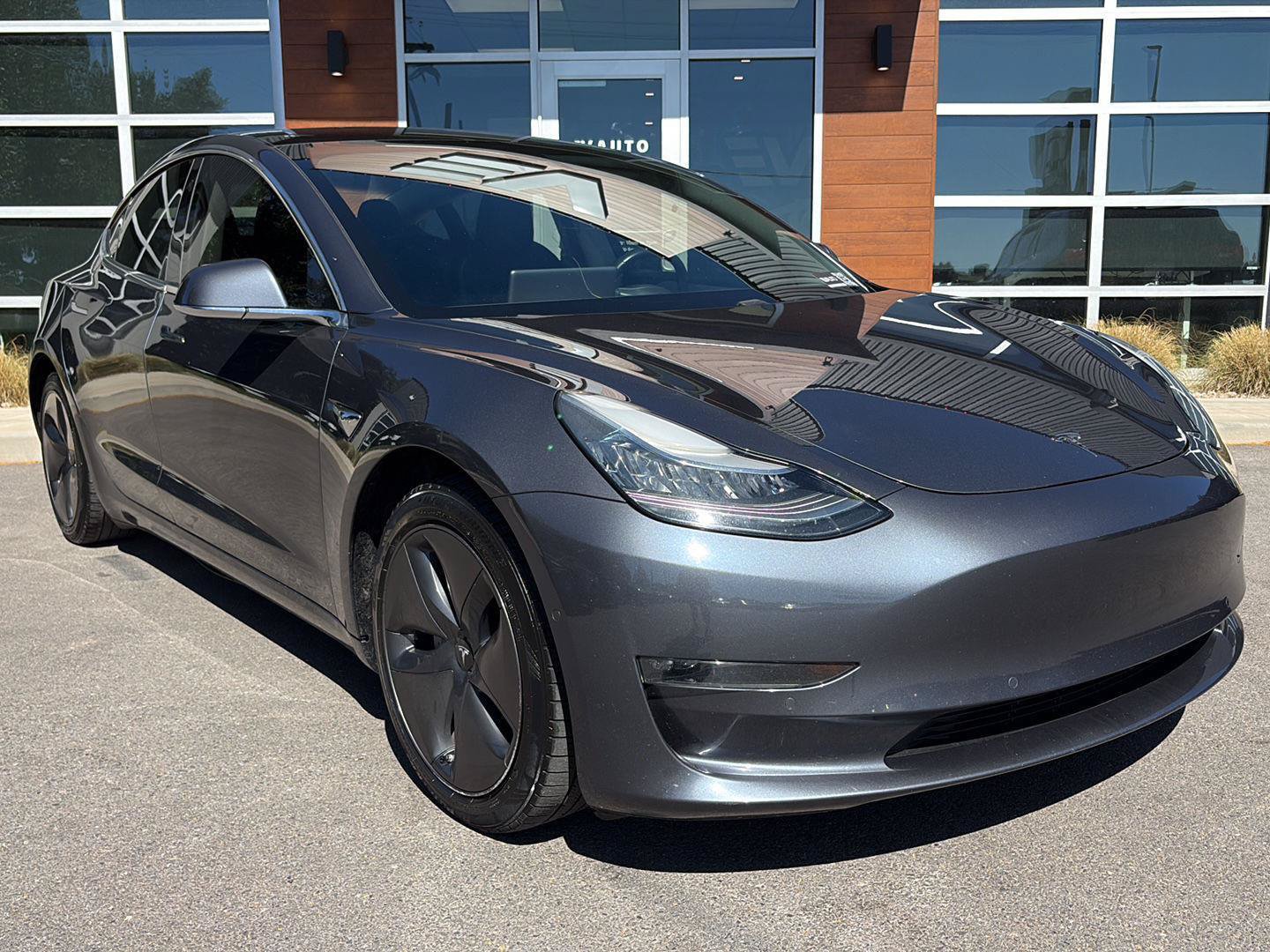 Used 2018 Tesla Model 3 Long Range AWD/4WD image 2