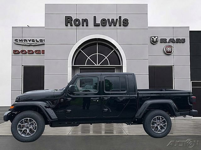 New 2026 Jeep Gladiator Sport