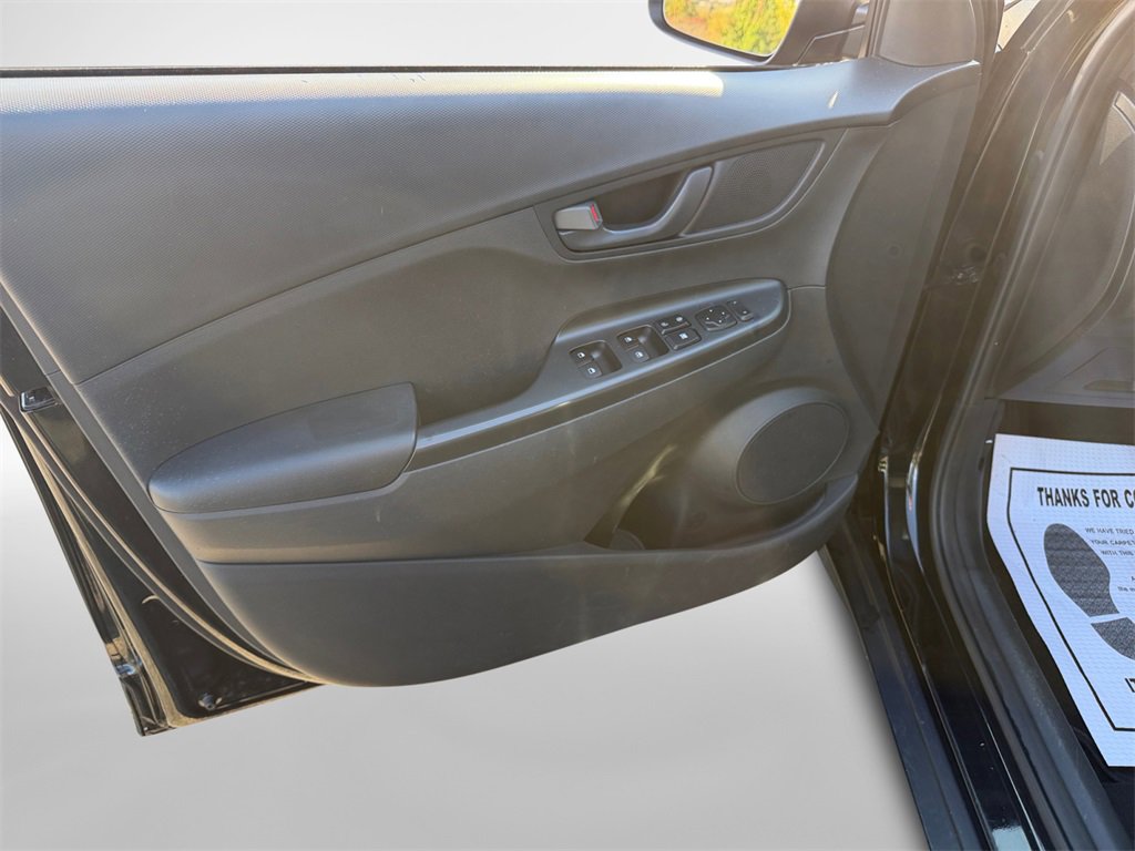 Used 2023 Hyundai Kona SEL image 14