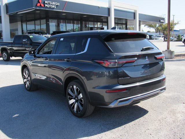 New 2026 Mitsubishi Outlander SE AWD/4WD image 5