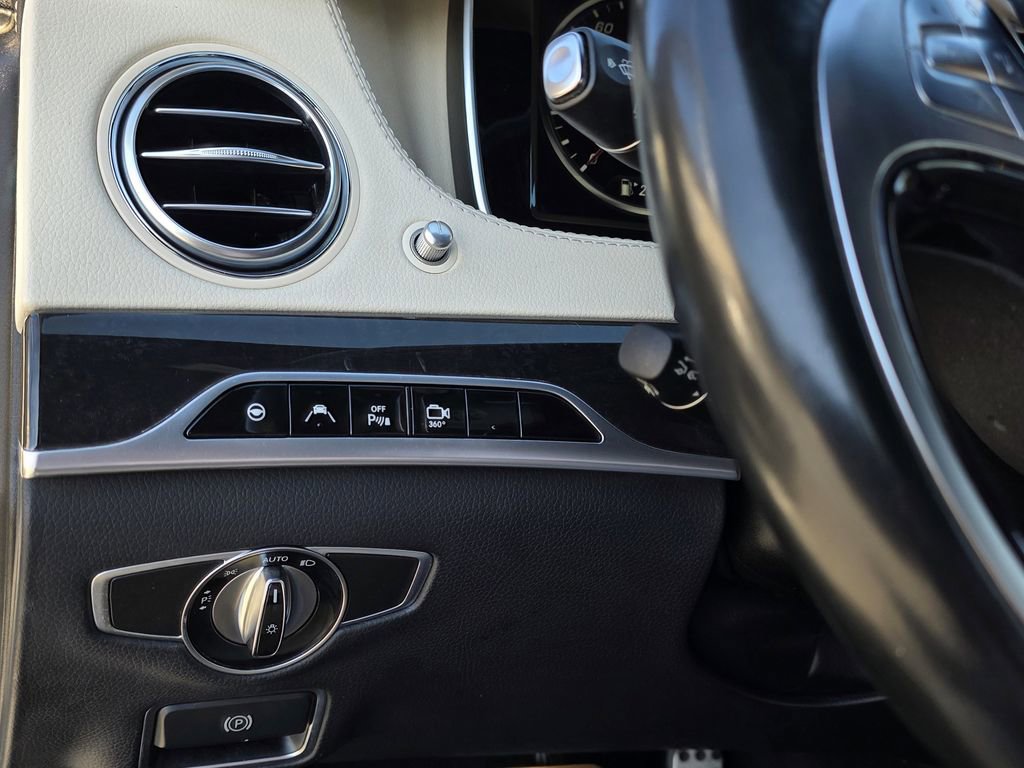 Used 2017 Mercedes-Benz S 550 Sedan w/ Sport Package w/ Sport Package image 19