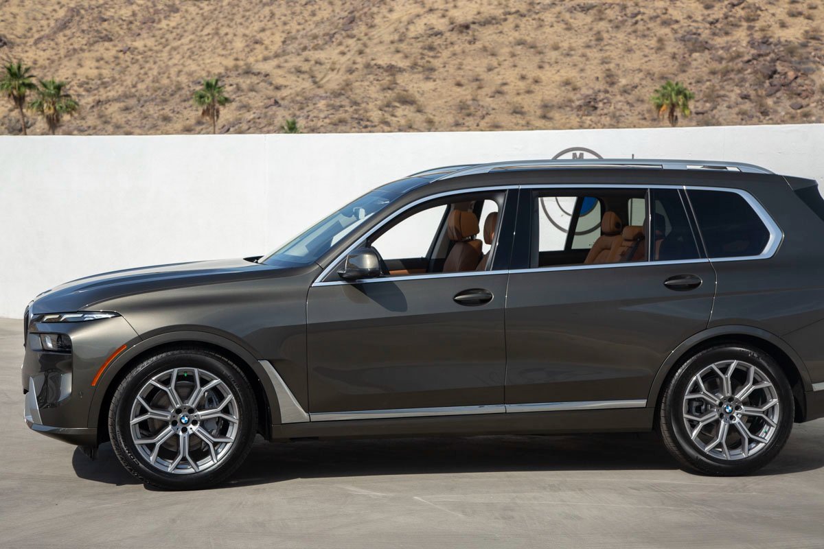 New 2026 BMW X7 xDrive40i image 3
