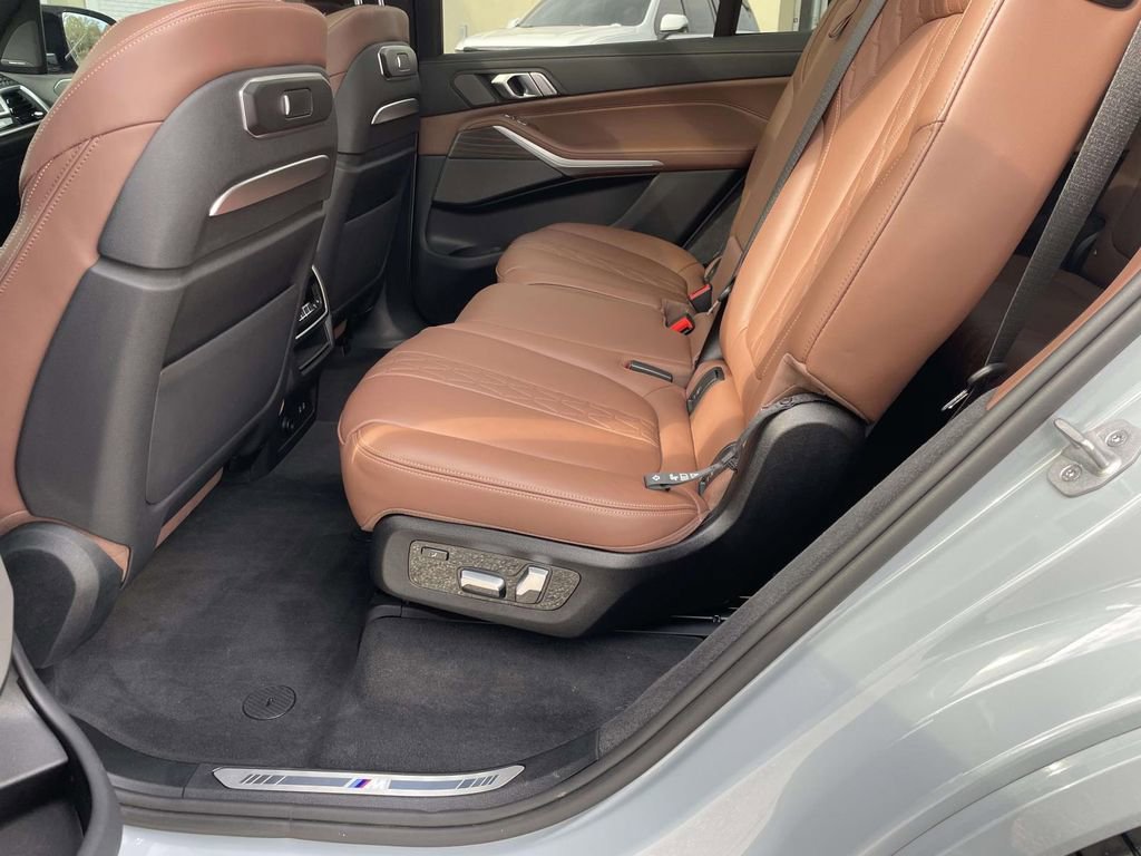 Used 2025 BMW X7 M60i w/ Executive Package image 14