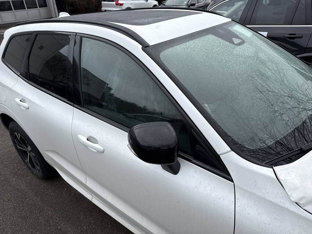 New 2026 Volvo XC60 B5 Core w/ Climate Package image 2