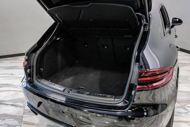 Used 2017 Porsche Macan GTS w/ Premium Package Plus AWD/4WD image 54