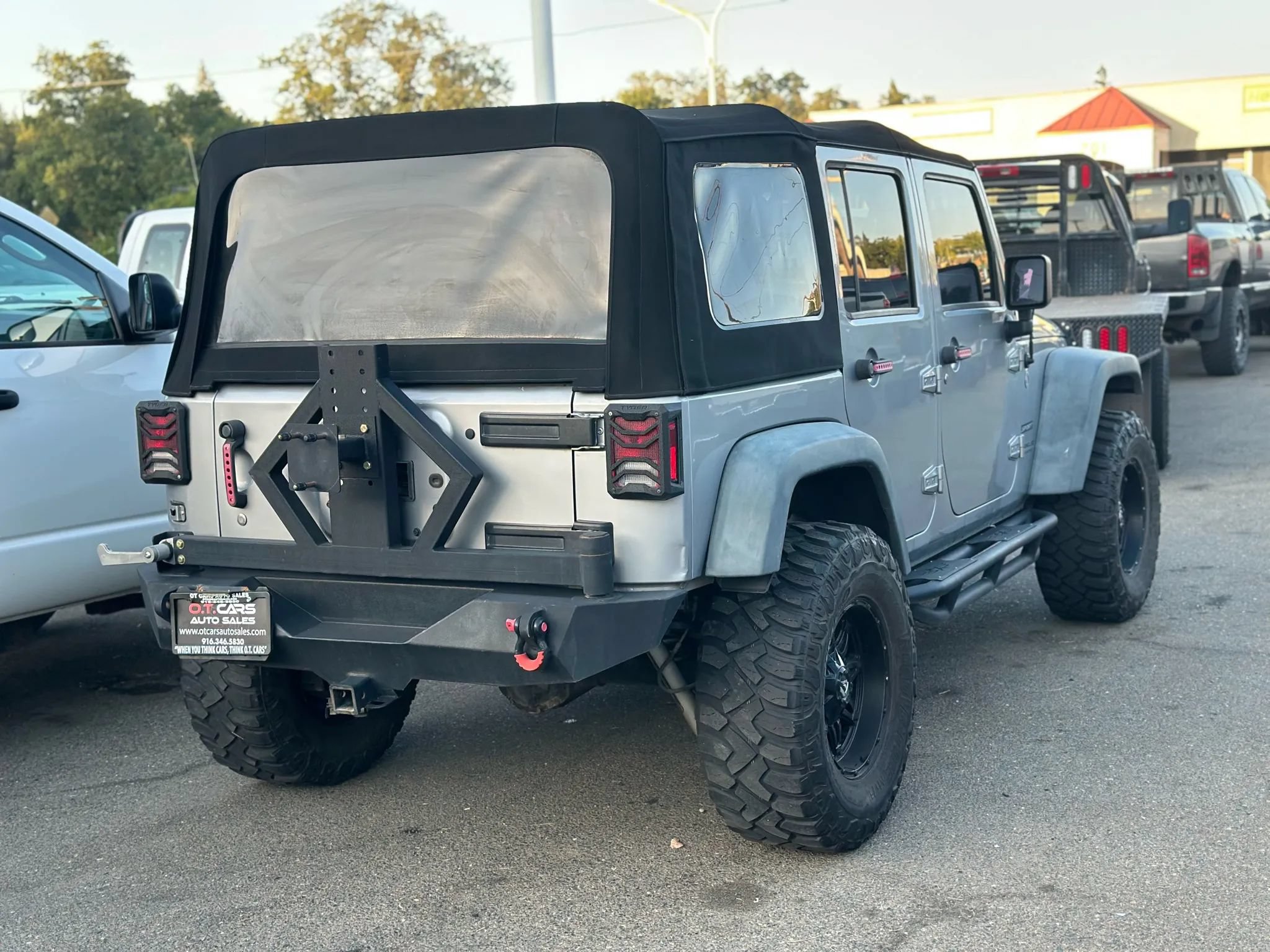 Used 2014 Jeep Wrangler Unlimited Sport w/ Quick Order Package 24S AWD/4WD image 5