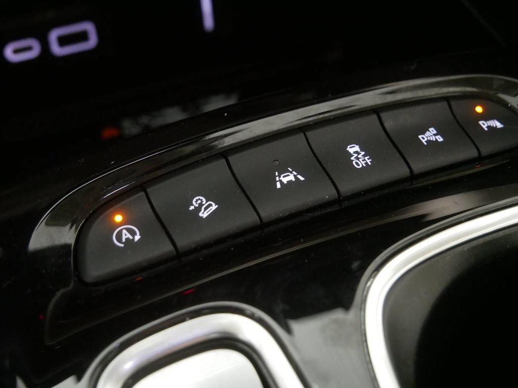 Used 2023 Buick Envision Avenir AWD/4WD image 27