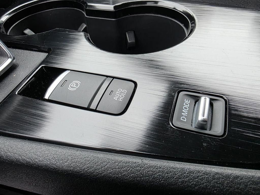 Used 2024 Nissan Rogue SV FWD image 21