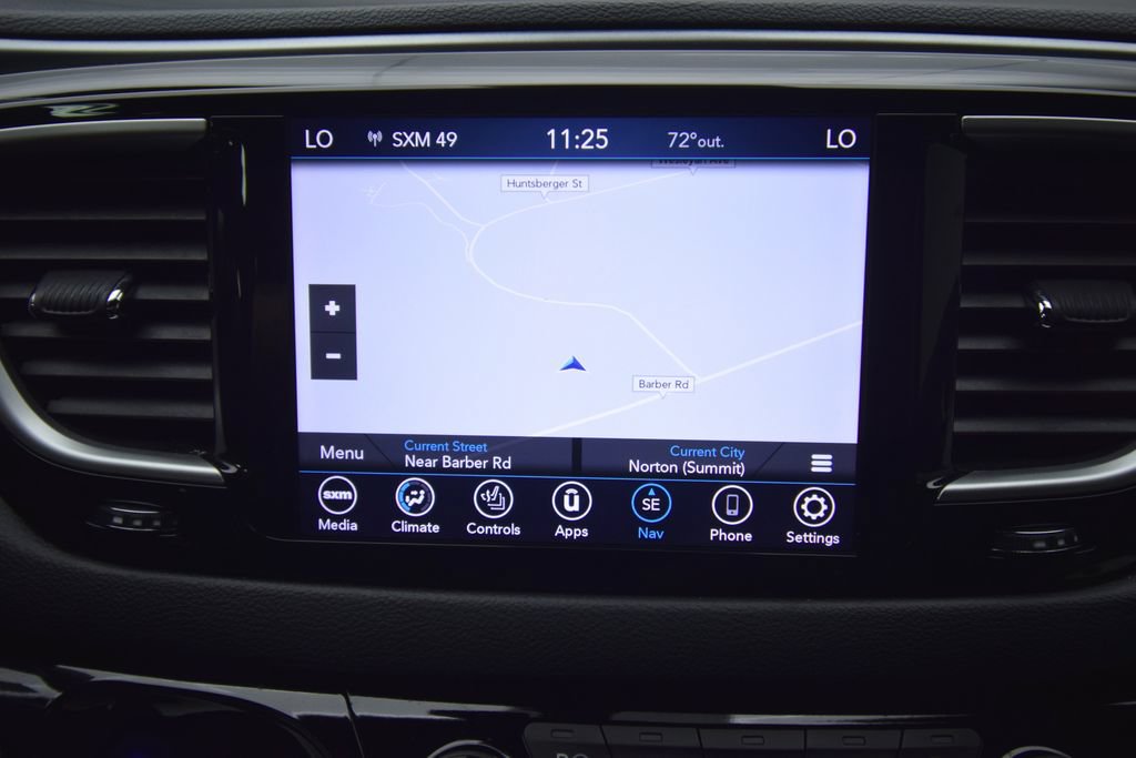 Used 2020 Chrysler Pacifica Touring-L Plus FWD image 16