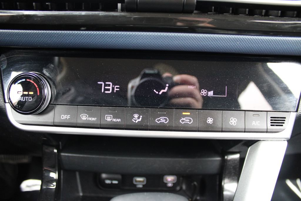Used 2023 Kia Seltos Nightfall Edition AWD/4WD image 29