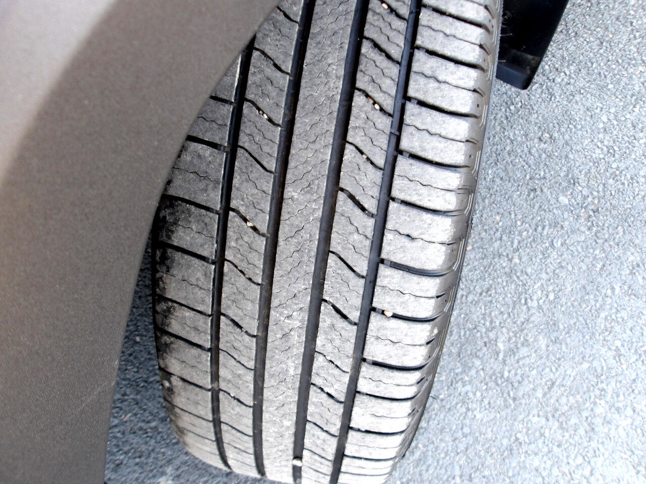 Used 2021 Toyota RAV4 XLE image 26