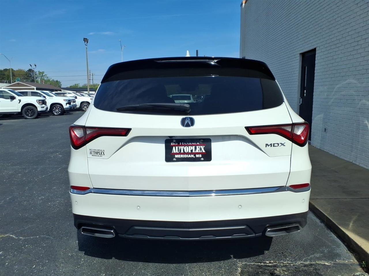 Used 2023 Acura MDX FWD w/ Technology Package image 4