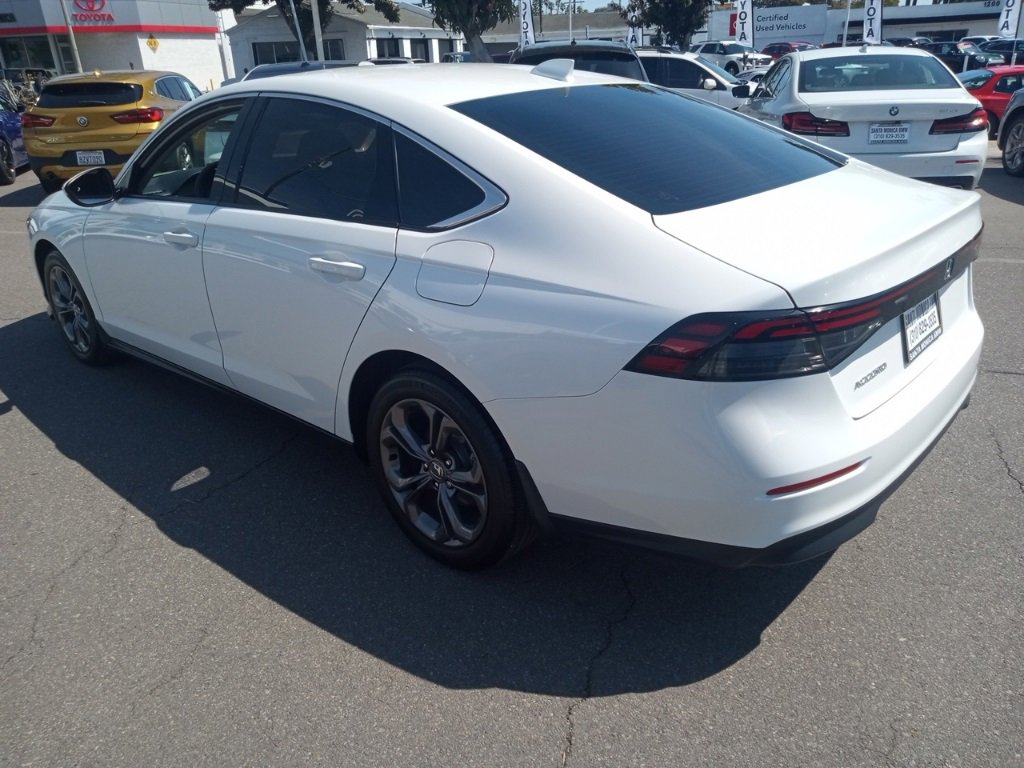 Used 2023 Honda Accord EX image 5