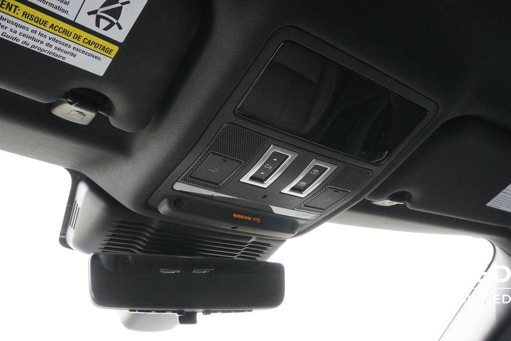 Used 2025 Land Rover Range Rover Evoque S AWD/4WD image 16