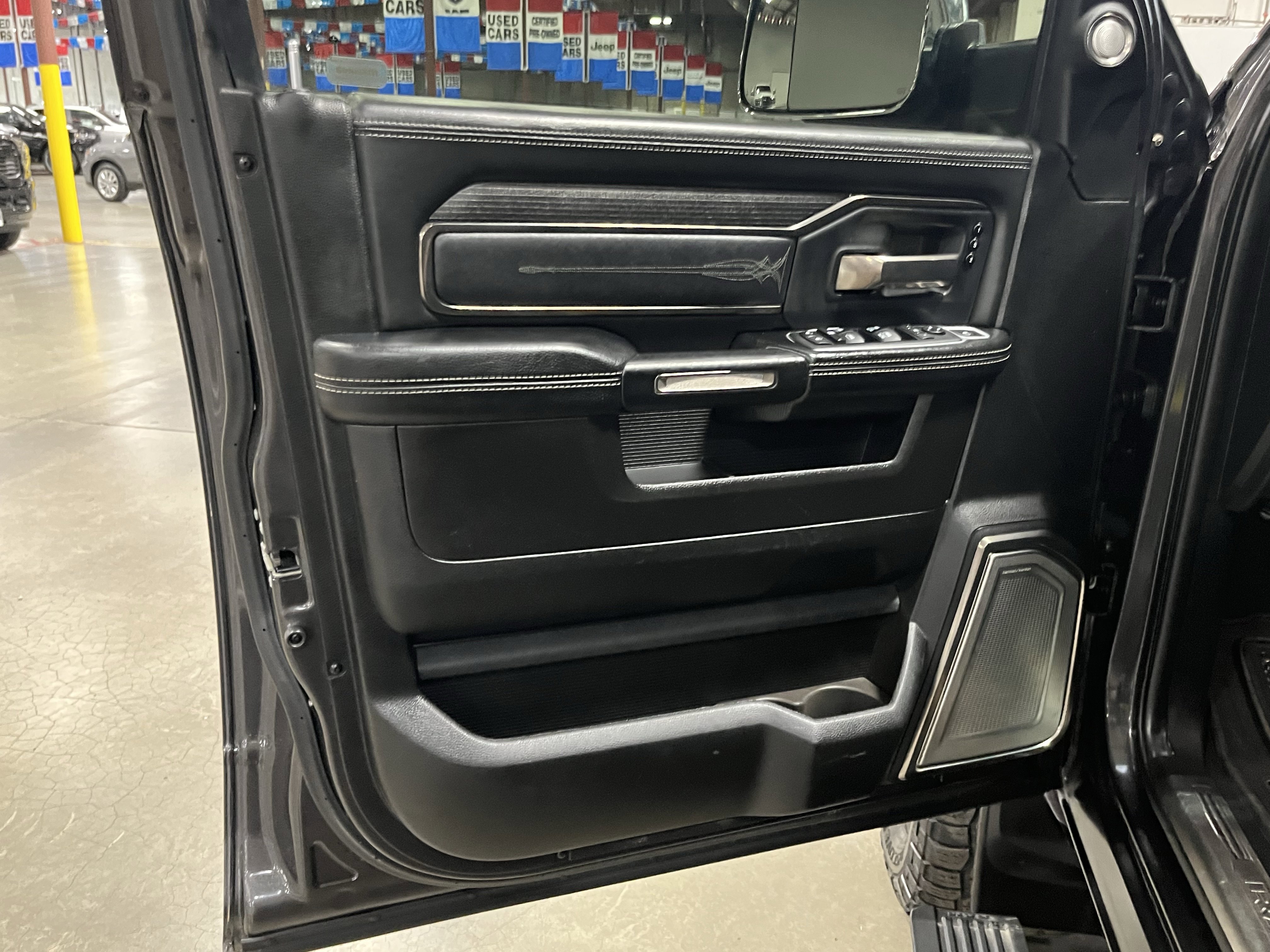 Used 2019 RAM 2500 Limited image 19