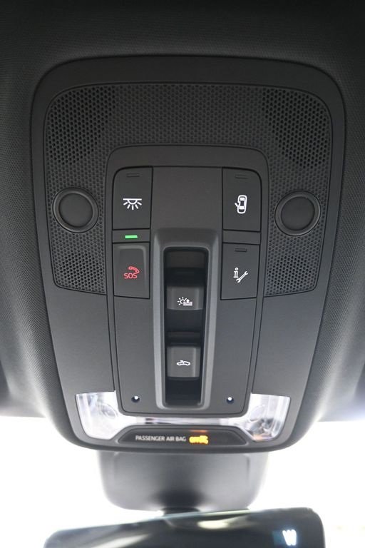 New 2025 Audi Q3 2.0T Premium image 39