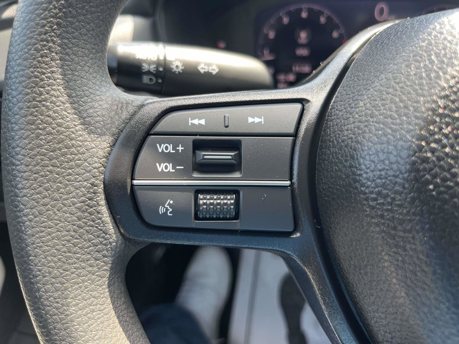 Certified 2025 Honda Accord LX image 17