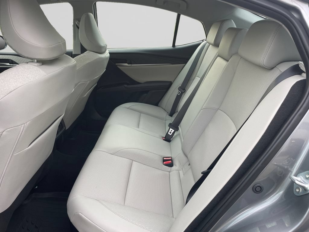 Used 2025 Toyota Camry XLE w/ Premium Plus Package AWD/4WD image 19